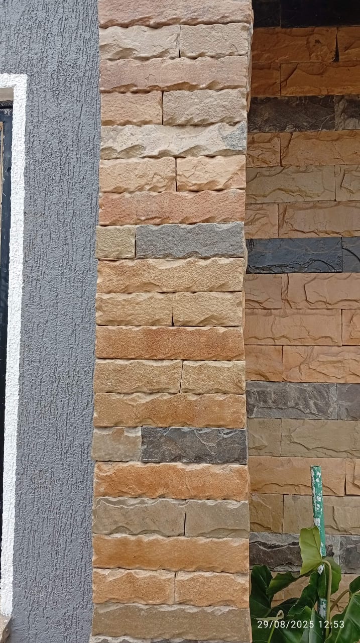 Flowered Mazeras in Kenya - Image 2