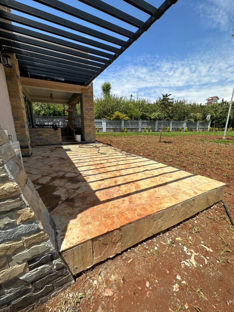 Mazeras Floor Installation